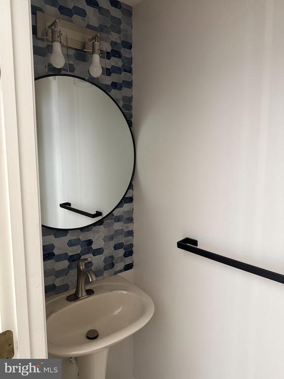 Building Photo - 4675 Harrier Way