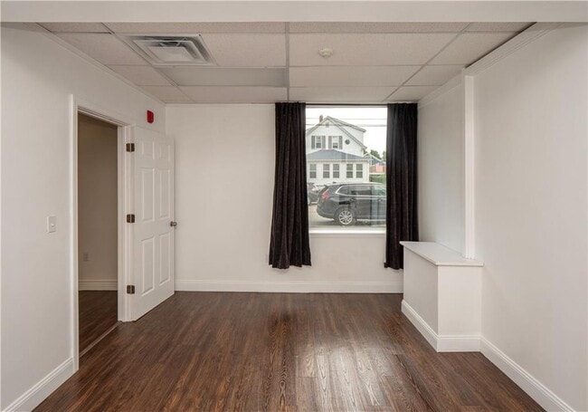 Building Photo - 413 High St