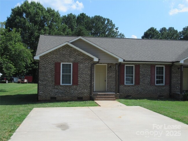 Building Photo - 604 Victory Grove Church Rd