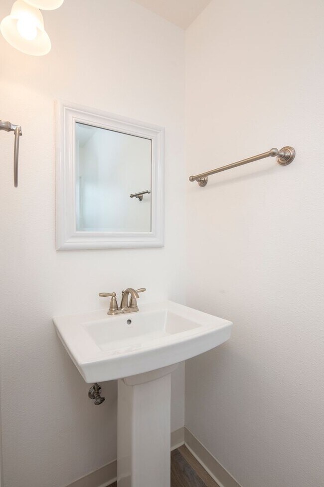 Building Photo - 6740 Sabado Tarde Rd