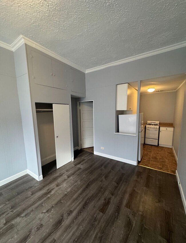 Building Photo - 2929 N Calvert St