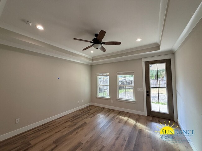 Building Photo - Elegant 4-Bedroom Home in Elliot Point with multiple neighborhood parks!