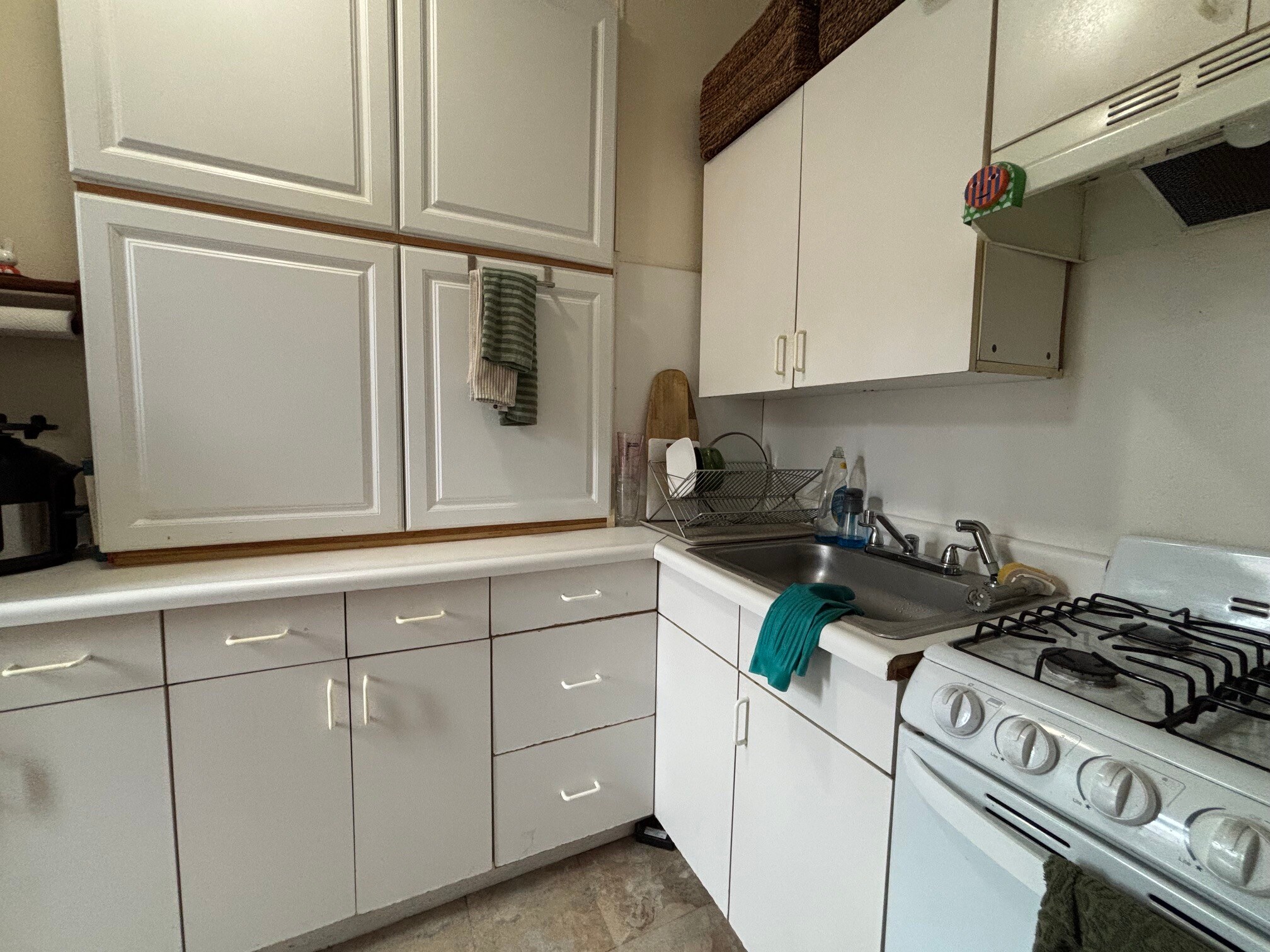 Building Photo - 69 Charles St