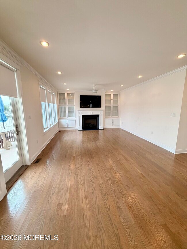 Building Photo - 23 Niblick St