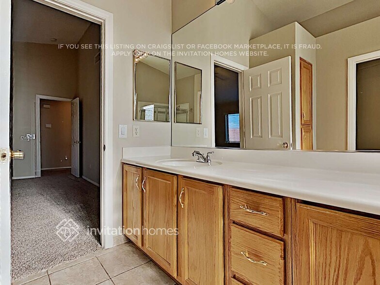 Building Photo - 8112 Painted Clay Ave
