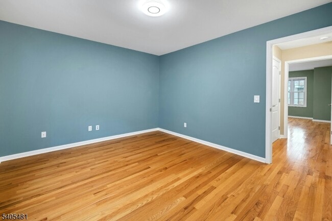 Building Photo - 102 Montgomery St