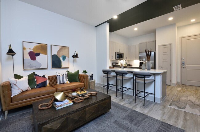 Building Photo - City Living with Sweet Specials