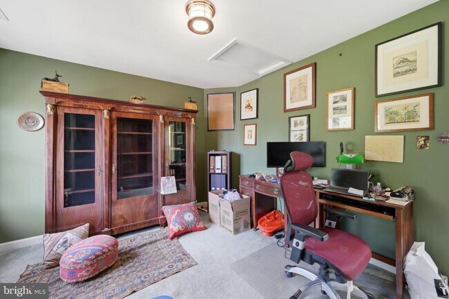 Building Photo - 4009 Tennyson Rd