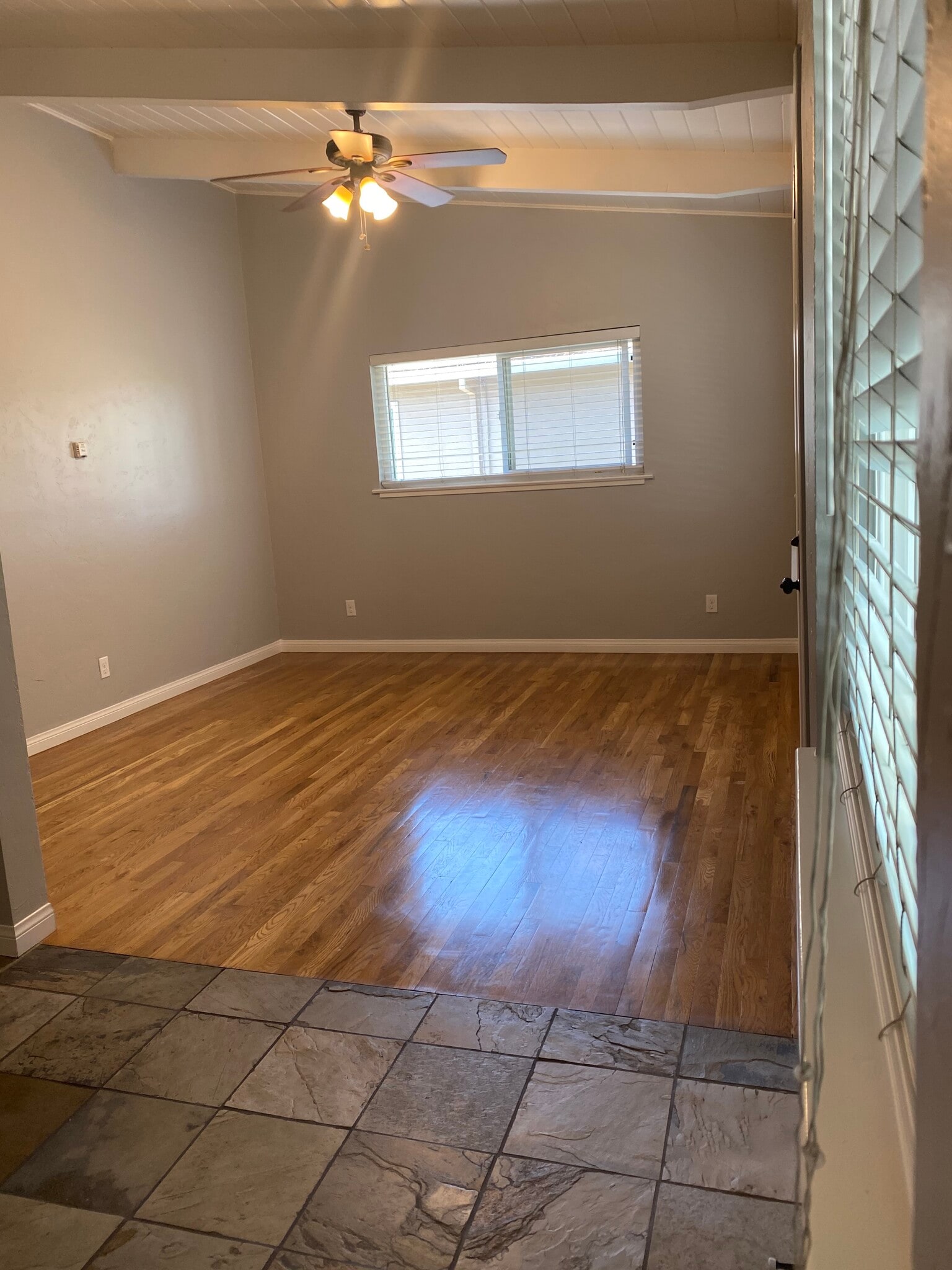 Alternate view of living room - 2540 Robinson Ave