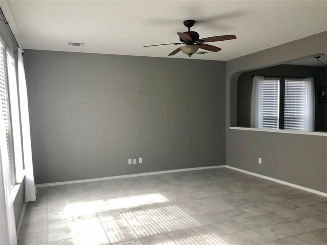 Building Photo - 1649 Bovina Dr