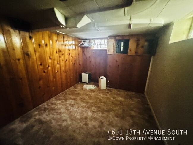 Building Photo - 4601 13th Ave S