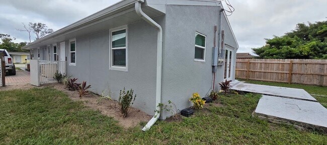 Building Photo - 5639 Fourth Ave