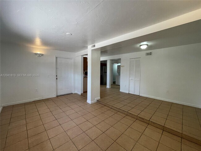 Building Photo - 804 NW 19th Terrace