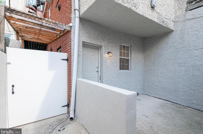 Building Photo - 2102 South St
