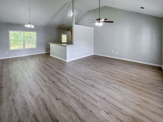 Building Photo - 242 Bridgeport Ln