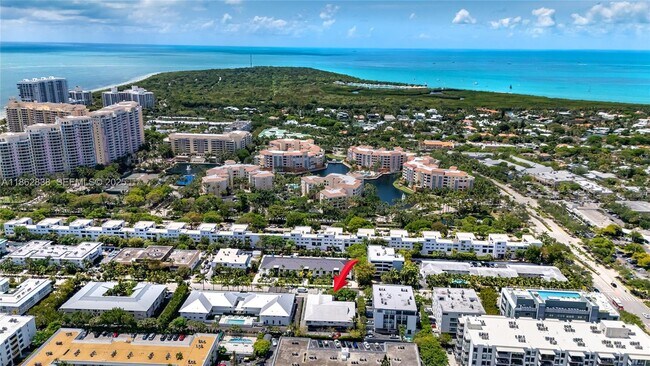 Building Photo - 195 Sunrise Dr