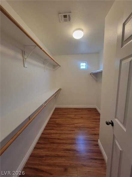 Building Photo - 9577 Villa Adastra Ave
