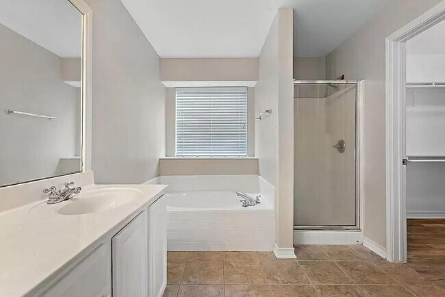 Building Photo - 3201 Winding Shore Ln
