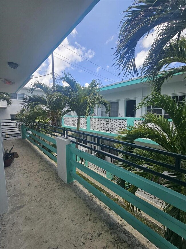Building Photo - 6494 Collins Ave