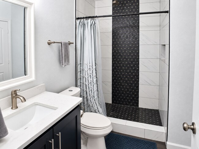 Building Photo - Fully Furnished 2024 Build Minutes from Downtown San Antonio