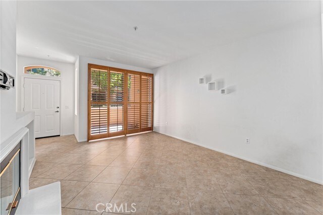 Building Photo - 2802 Ladrillo Aisle