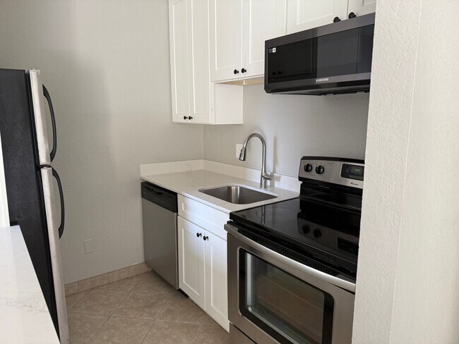 Building Photo - Move-in Special: Enjoy your first month of...