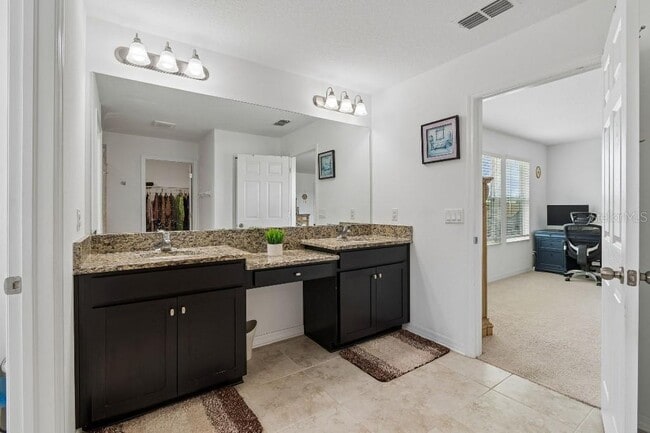 Building Photo - 16011 Sonoma Grv Cir
