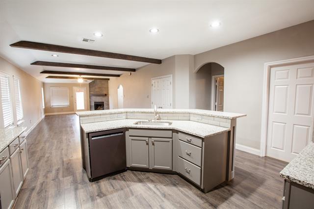 Building Photo - 1510 Syracuse Dr