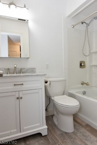 Building Photo - 311 Temple Pl