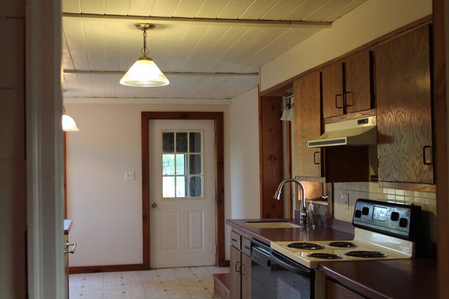 Building Photo - 6605 NY-58
