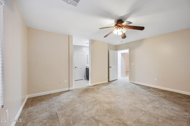 Building Photo - 1330 S 121st Dr