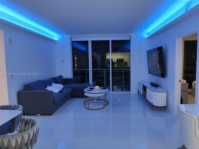 Building Photo - 951 Brickell Ave