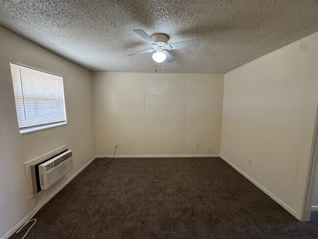 Building Photo - Cozy 1-Bedroom Unit in Lubbock – Ideal for Urban Living!