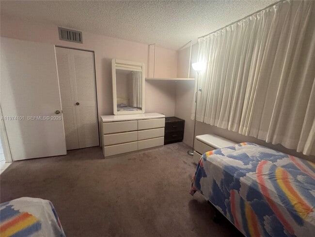 Building Photo - 441 SE 3rd St