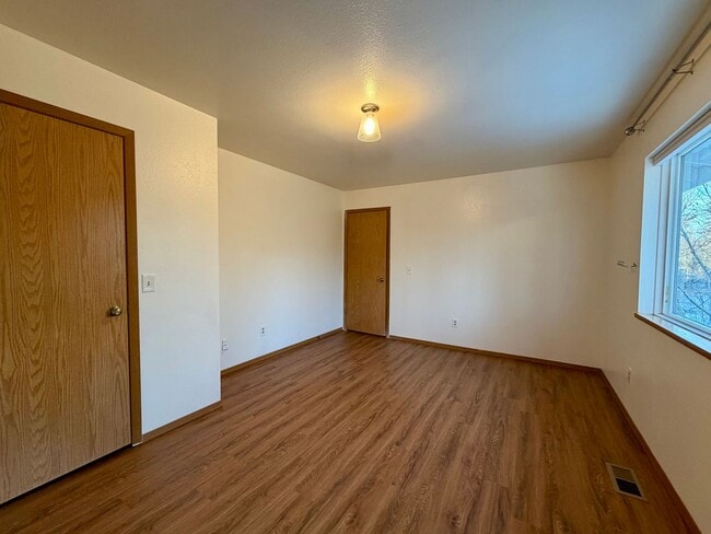 Building Photo - 54590 Aspen Ln