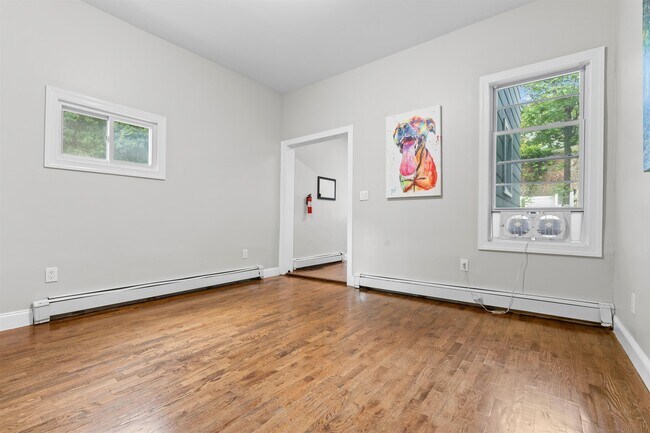 Building Photo - 39 Clifton Pl