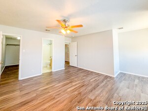 Building Photo - 115 McLennan Oak