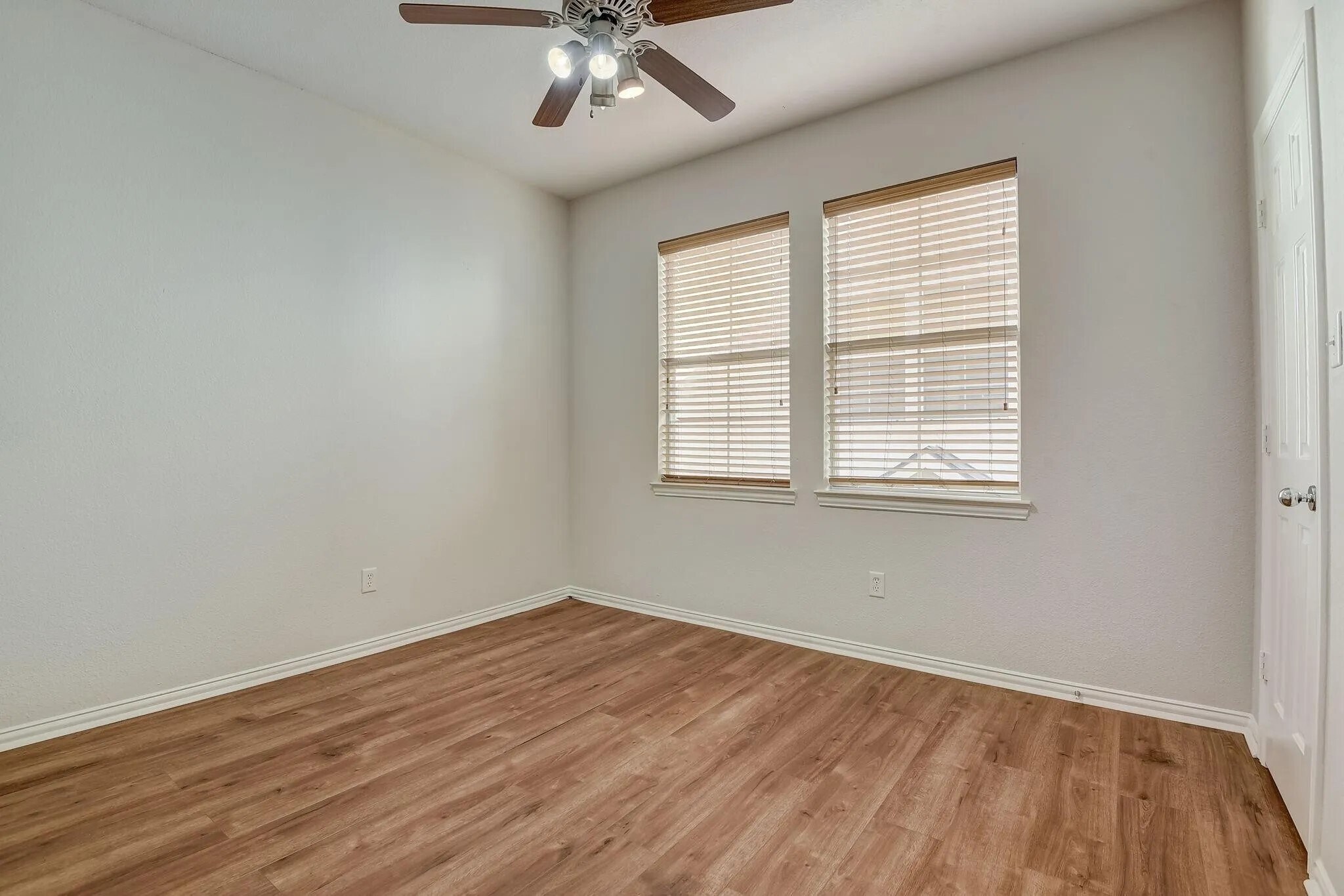 Building Photo - 328 Regency Dr