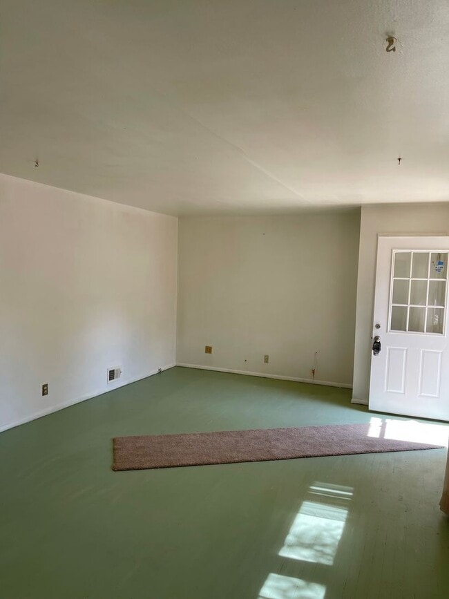 Building Photo - Cute 2 Bedroom Home on Arcadia for Rent