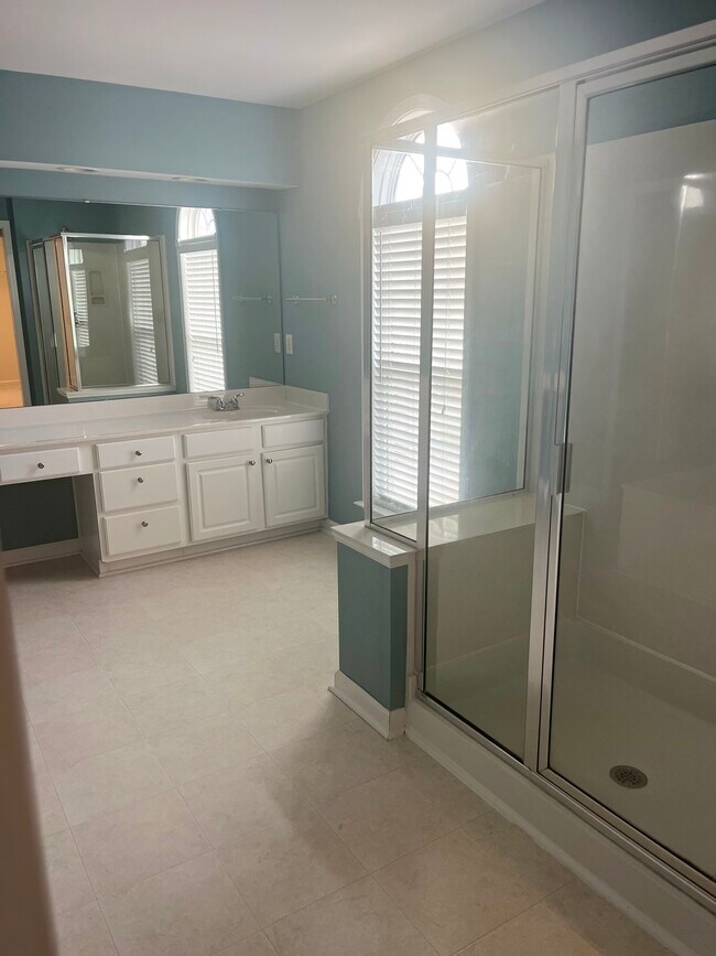 Building Photo - 5434 Wind Mountain Ln