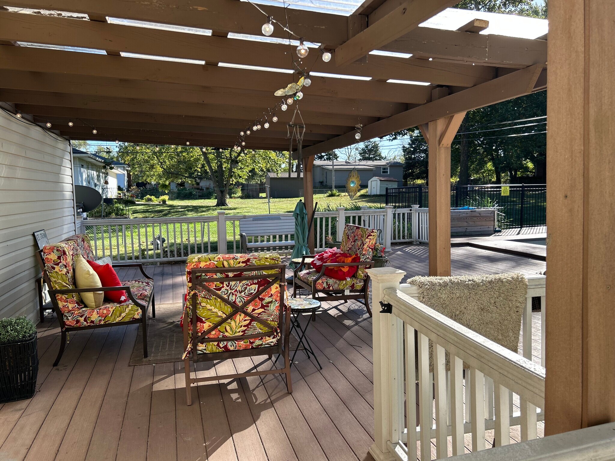 Building Photo - 1205 N Parker St