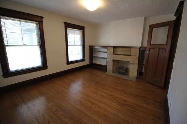 Building Photo - 639 Park Avenue Apt #3