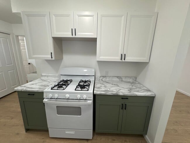 Building Photo - 3 bedroom 1.5 bath Paducah