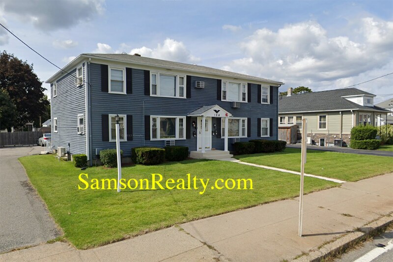 Building Photo - 184 Newport Ave