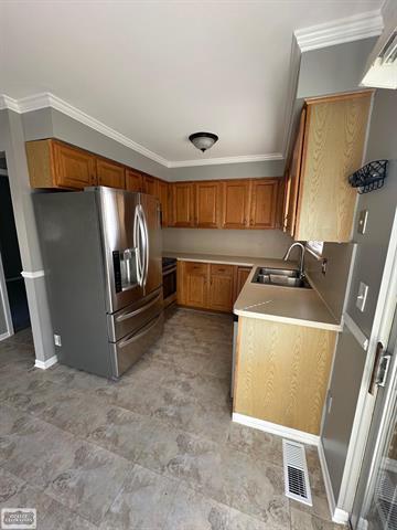 Building Photo - 16460 Bowman St