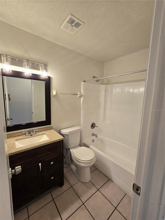 Building Photo - 301 W 26th St