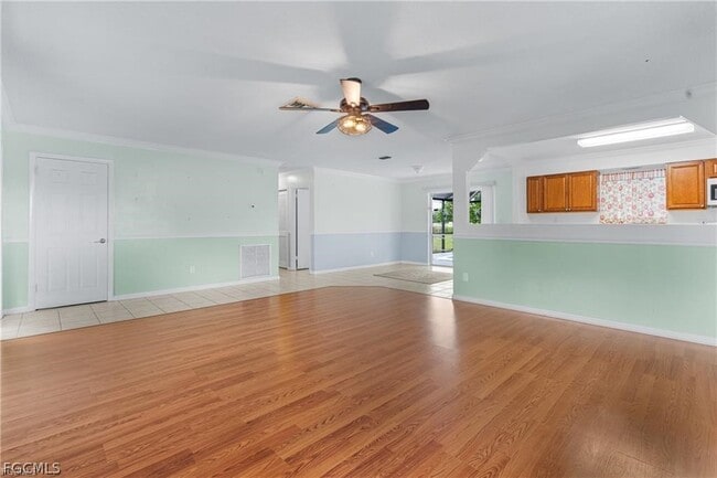 Building Photo - 312 Grovewood Ave S