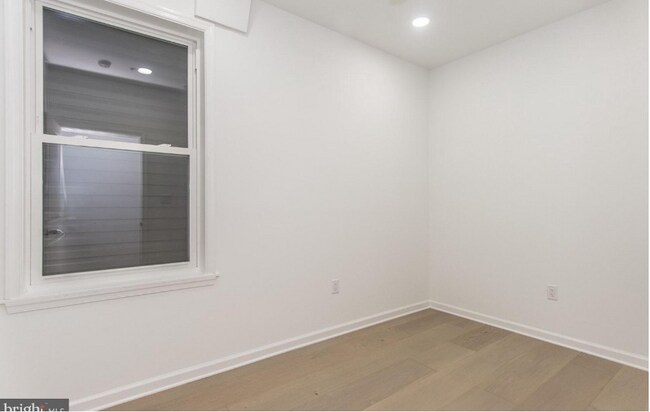 Building Photo - 1644 N Marshall St