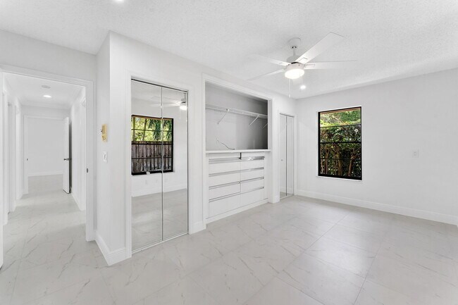 Building Photo - 2244 Quail S Rdg