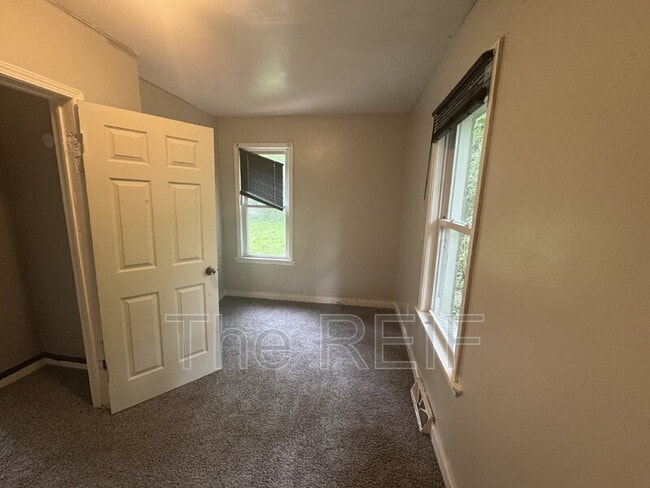 Building Photo - 3251 Spruce St